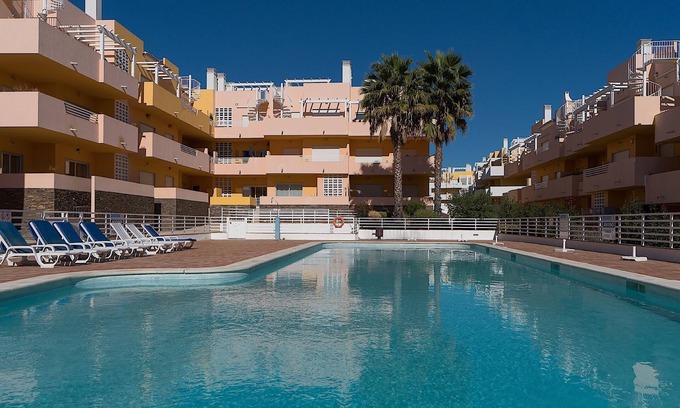 Canada Apartamento | Blige Orange Apartment, piscina, AC, balcony