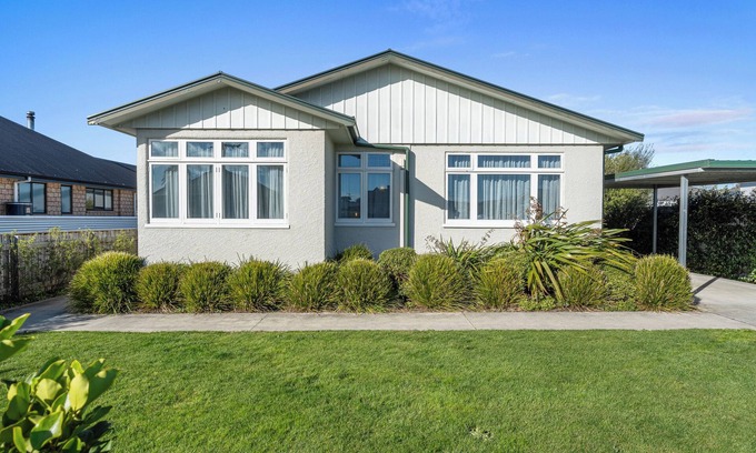 Blenheim Casa | Bliss on Barratt - Blenheim Holiday Home