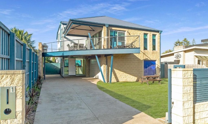 Rye Casa | Bliss on the Bay Full House