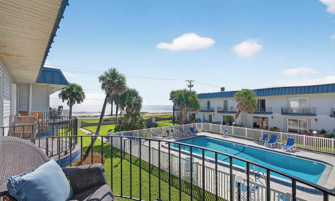 Ormond-by-the-Sea Casa | Blissful Beach Bungalow - Steps to no-drive beach