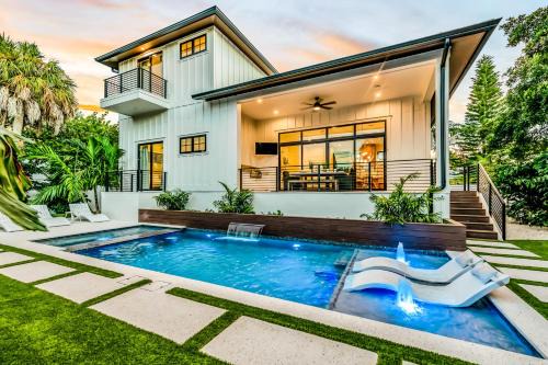 Holmes Beach Casa | Blissful Paradise