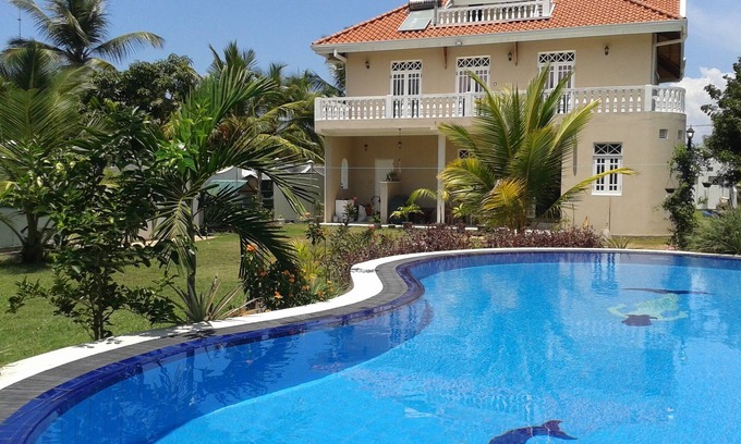 Negombo Casa | BLOSSEM Villa, escapada frente al mar, toda la villa