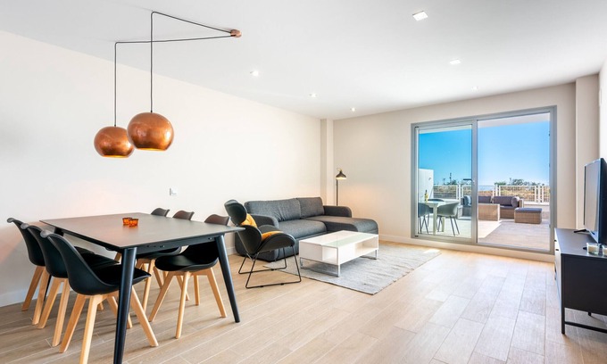 Benalmadena Apartamento | Blossom - Modern 2 bedroom apartment within walking distance to Benalmadena Pueblo