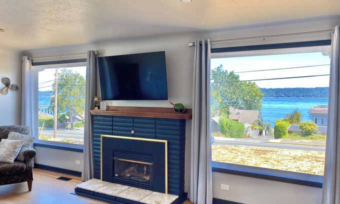 Campbell River Casa | Blue Anchor Starboard Suite
