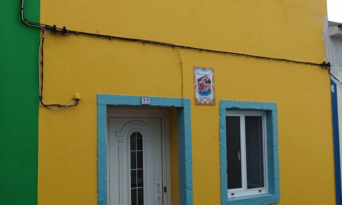 Ribeira das Tainhas Casa | Blue And Gold Cozy Home