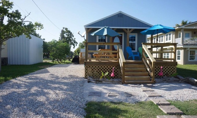 Port O Connor Cabaña | BLUE BAY COTTAGE in Port O'Connor