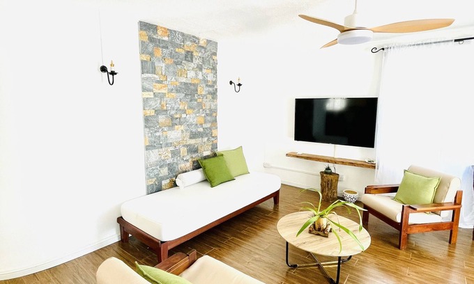 Blue Bay Apartamento | Blue Beach Apartment, Holidays by the Sea!