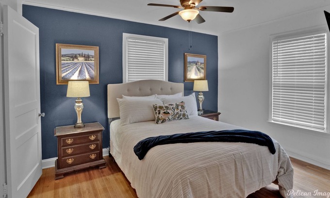 Broadmoor Casa | BLUE DOOR IN BROADMOOR