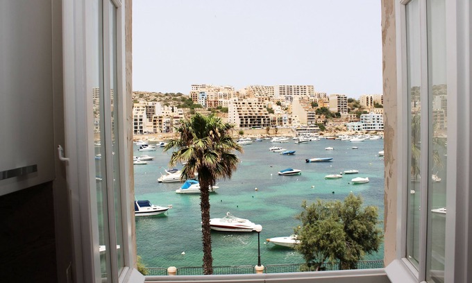 St. Paul's Bay Apartamento | Blue Harbour 2 by Getaways Malta