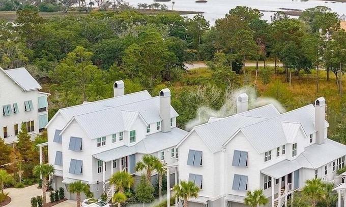 Johns Island Casa | “Blue Heron” 2584 Helmsman Road, Kiawah River 3 bedroom, 3.5 bath Villa