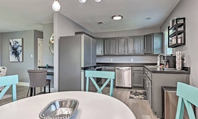 Pass Christian Casa | Blue Lake Getaway Pass Christian 3 blocks from beach!