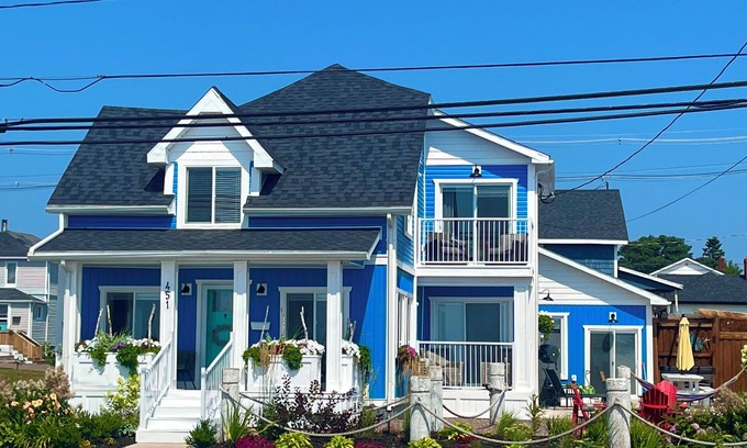 Summerside Casa | Blue Lobster Summerside Harbour