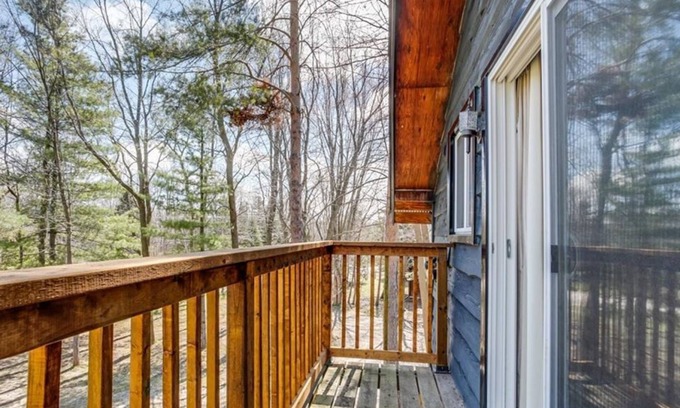 The Blue Mountains Cabaña | Blue Mountain Cottage for Rent - 10 Min walk to the village