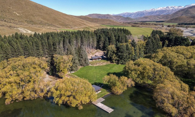 Fairlie Casa | Blue Mountain Lake Lodge and Lake House Fairlie