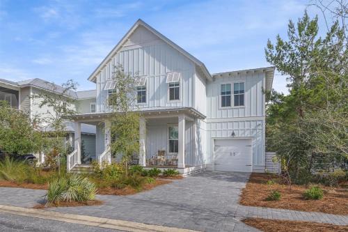 Lakeside at Blue Mountain Beach Casa | Blue Mountain - Seaglass