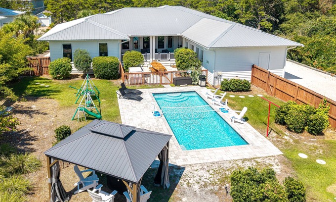 Santa Rosa Beach Casa | Blue Mountain "Seaside Escape" 4BR Ranch with Private Pool, Golf Cart
