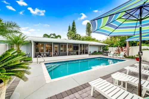 Saint Armands Key Casa | Blue Palm
