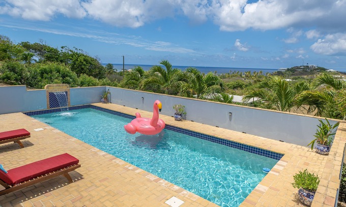 Judith's Fancy Casa | Blue Paradise Family Home