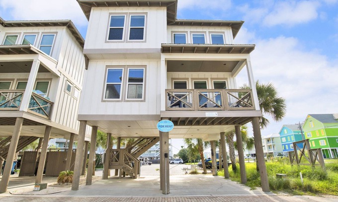 Gulf Shores Casa | Nueva cabaña de 2 dormitorios con acceso a la playa escriturada, capacidad para 6 personas, muelles disponibles, W / D, WiFi, piscina - Blue Paradise