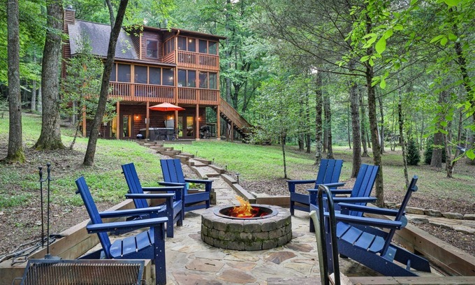 Cashes Valley Cabina | Blue Ridge Creek Retreat