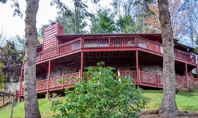 Fleetwood Cabina | Para toda la familia Blue Ridge Mountain Home en Fleetwood Falls
