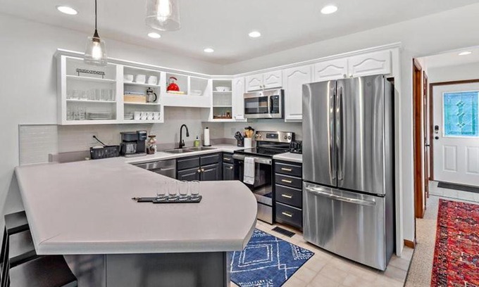 Frank Casa | Blue Ridge View Pet Friendly, Deck, Grill