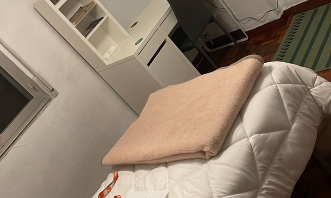 Barakaldo Apartamento | Green Room Near Metro and BEC