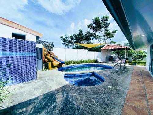 Canton Guatuso Casa | Blue Rriver House