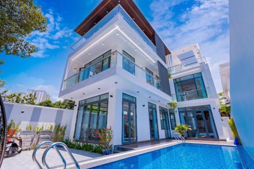 Thang Tam Villa | Blue Sea Villa Vung Tau 3