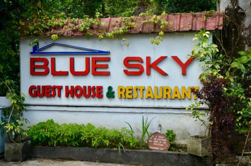 Nallathanniya Casa | Blue sky Guest House And Restaurant