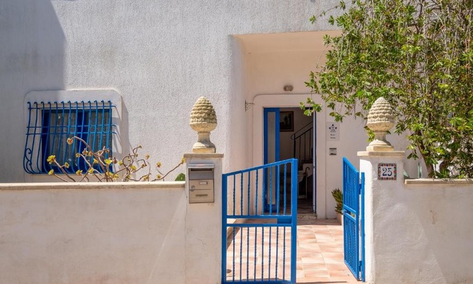 Casamassella Casa | Blue Tulip Apartments