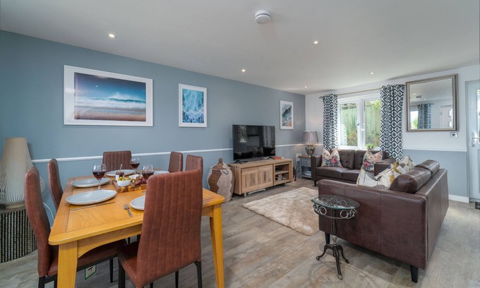 St Ives Apartamento | Blue Water – Sleeps 5 – Parking – Dog Friendly (Max Two) – Outside Space