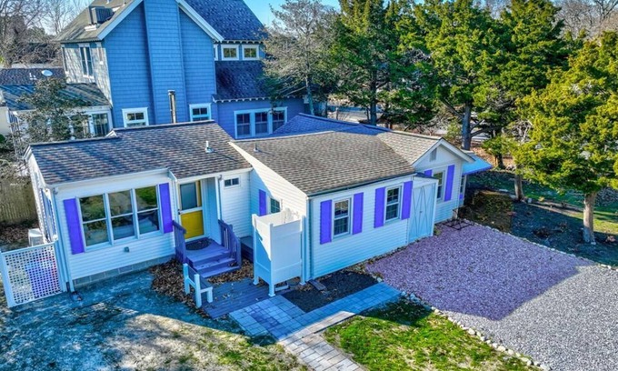 Cape May Point Cabaña | Blue Willow Cottage at 513 Cape