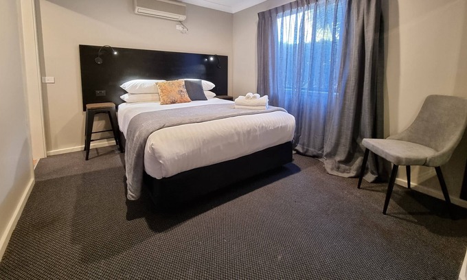 Waratah West Casa | Blue Wren Lodge Waratah - 10 Bedrooms / 10 Bathrooms