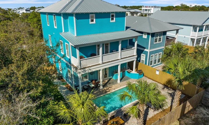 Frangista Beach Casa | ☀️ Blue Yonder | 6-Seat Golf Cart | Heated Pool* | Game Room | Free Deep Sea Fishing 🐟