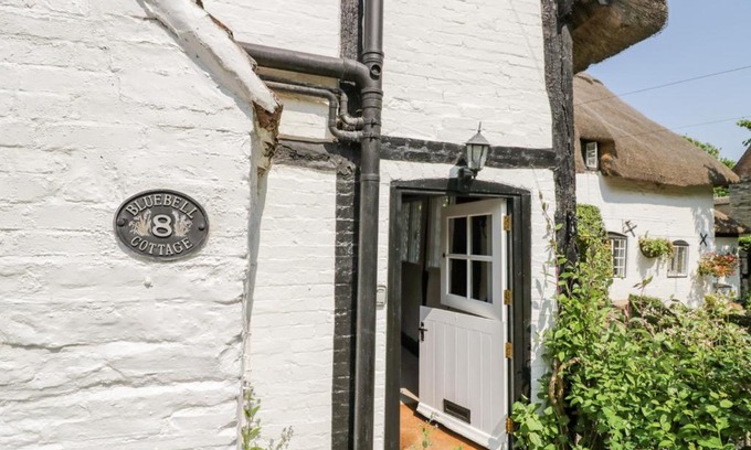 Shottery Casa | Bluebell Cottage