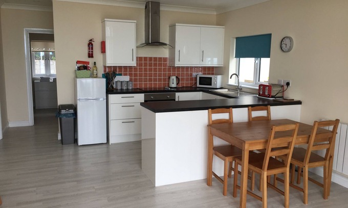 Pendine Apartamento | Bluebird - Coastal Charm in Carmarthenshire