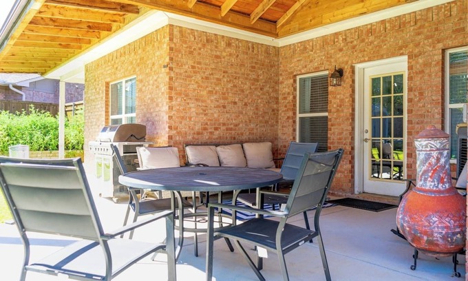 Corinth Casa | BlueDoor on Aspen | BBQ grill | Kids playground