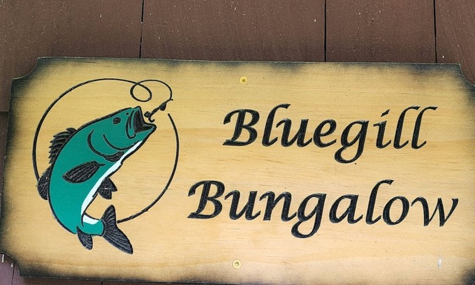 Briggsville Cabina | Bluegill Bungalow