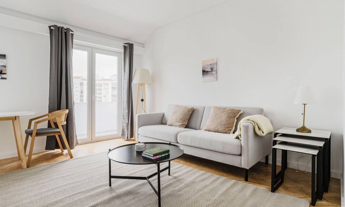 Benfica Apartamento | Blueground | Benfica, furnished, a/c, washer