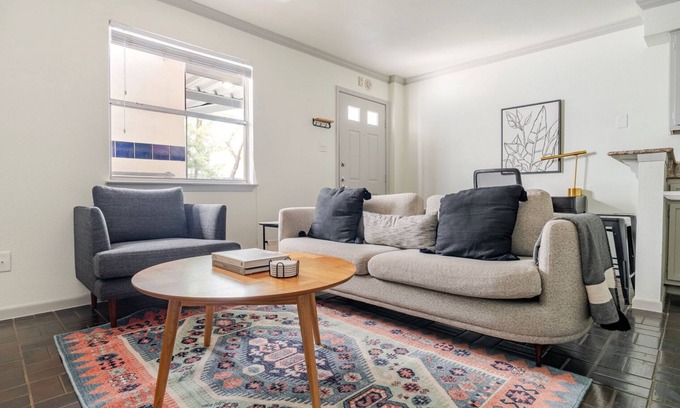 Waller Creek District Apartamento | Blueground | Downtown Austin, pool, nr Congress