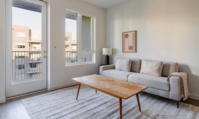Fremont Apartamento | Blueground | East Industrial, pool & AC, nr park