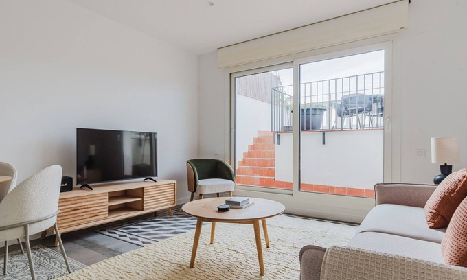 Sant Pere Casa | Blueground | El Born, elevator & w/d, nr Parc