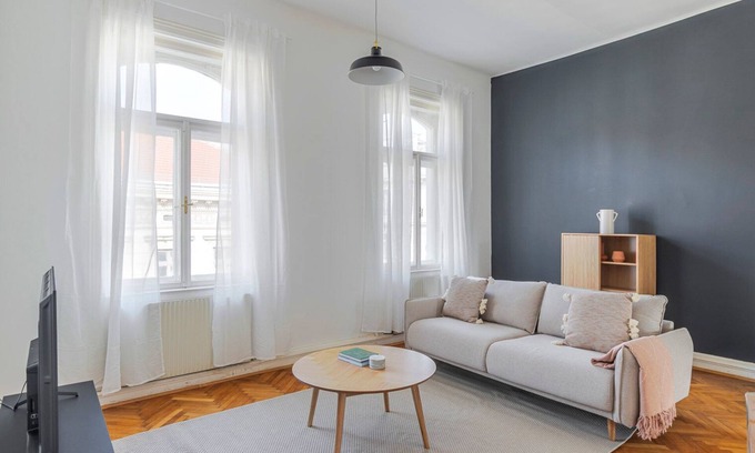 Mariahilf Apartamento | Blueground | Mariahilf, washer/dryer, nr Naschmarkt