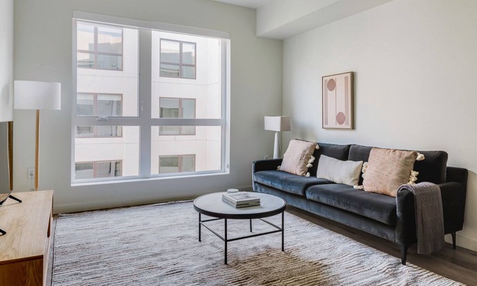 Hayward Apartamento | Blueground | North Hayward, pool, nr Hayward Park