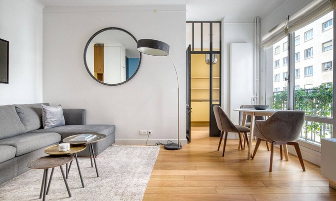 Porte-Dauphine Apartamento | Blueground | Porte Dauphine, near shops & food