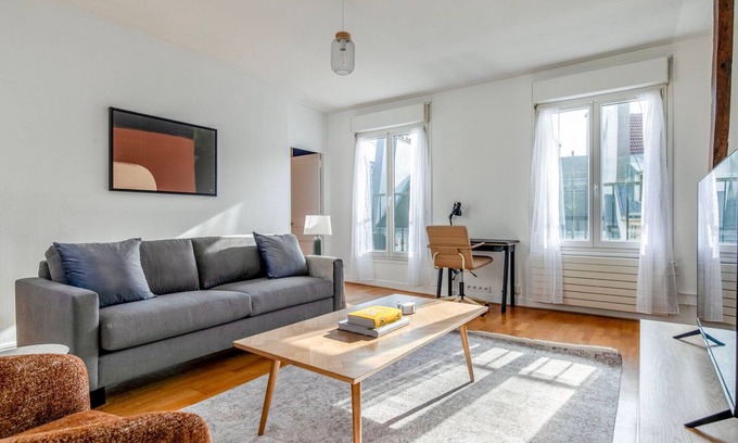 Latin Apartamento | Blueground | Quartier Latin, near gardens