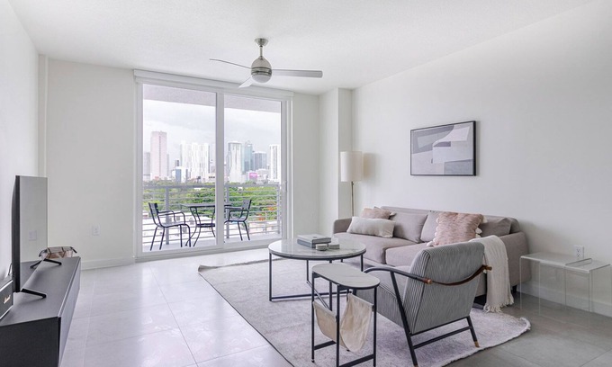 East Little Havana Apartamento | Blueground | Riverside, pool, nr Miami River