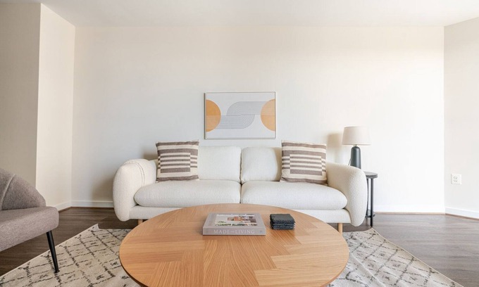 Ballston Apartamento | Blueground | Virginia Sq, pool & w/d, nr parks