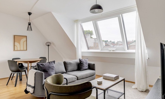 Wieden Apartamento | Blueground | Wieden, city view, nr Belvedere